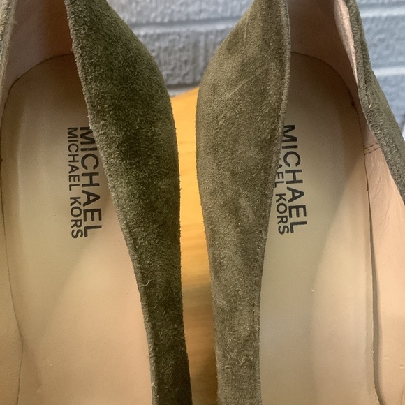 MICHAEL Michael Kors Suede Croc Leather Platform Heels EUC Womens Size 11M - Picture 9 of 11